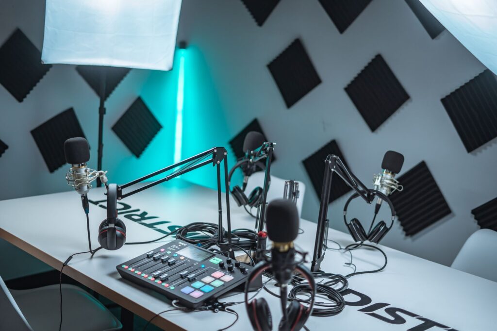 Podcast Advertising: The Definitive 2026 Guide to ROI — featured image